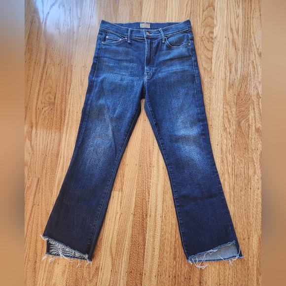 Mother The Insider Crop Fray in Home Movies - Picture 1 of 5